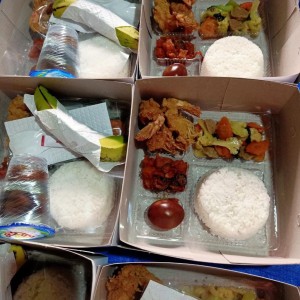PAKET NASI BOX