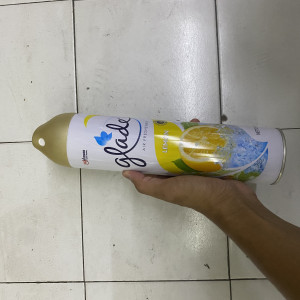 Pengharum  Ruangan Spray Glade