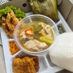 Nasi kotak Arto Joyo Garang Asem