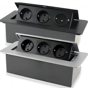 Pemasannga Stop Kontak Meja isi 3