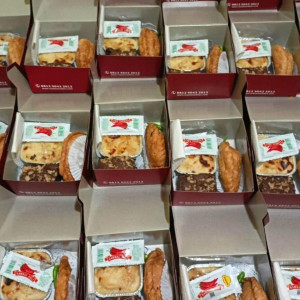 Paket Kue Kotak