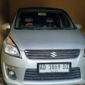 Sewa Kendaraan Penumpang Roda 4