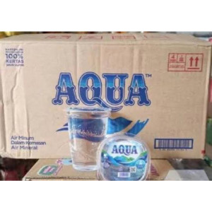 AQUA Kemasan 240 ml