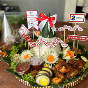 Nasi Tumpeng