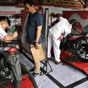 Service Kendaraan Roda Dua - Honda