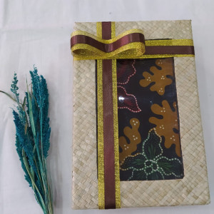 KAIN TULIS KOMB EKSKLUSIF A