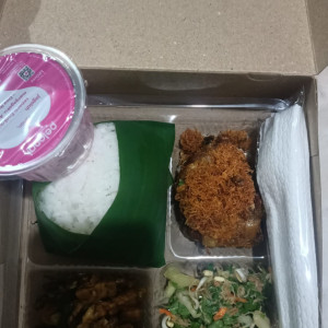 Paket makan nasi Hilmii 1