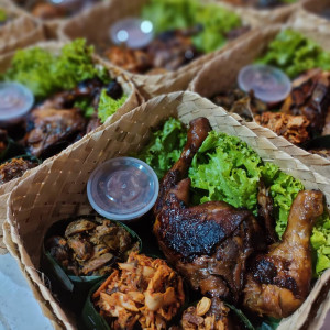 Ayam bakar madu 2 potong