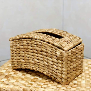 ANYAMAN ENCENG GONDOK KOTAK TISU