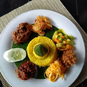 PAKET PIRING TERBANG