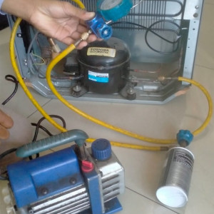 Paket Tambah Isi Freon Kulkas