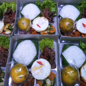 Nasi Box 18