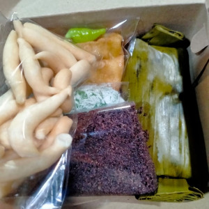 PAKET SNACK BOX 02