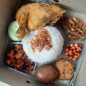 PAKET NASI UDUK
