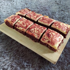 Brownies Red Velvet Cheesecake