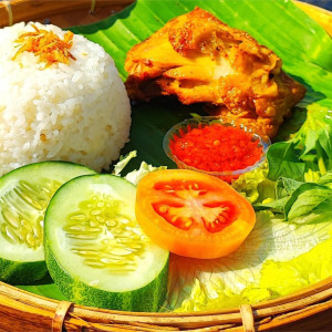 Nasi Ayam Goreng
