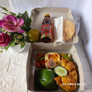 Nasi kotak teh pucuk