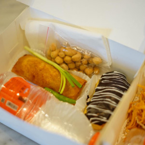 SNACK BOX D  By Midtown Residence