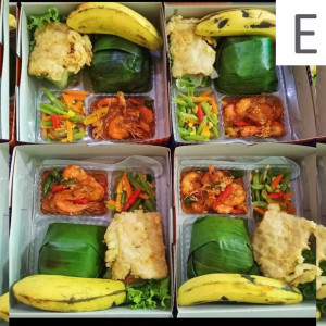 PAKET E - NASI BOX + AIR MINERAL