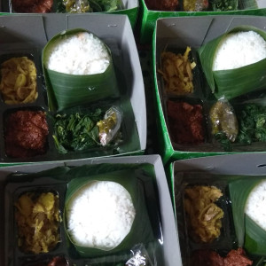 Nasi box iwing kitchen paket 3