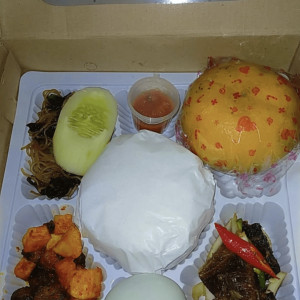 Nasi Kotak Dwi Ayu