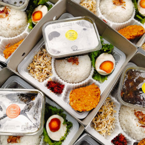 NASI RAWON TEMPE TELUR ASIN DAN SAMBAL