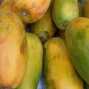BUAH PEPAYA IRISAN