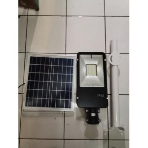 Lampu Jalan Solar LED 100 Watt