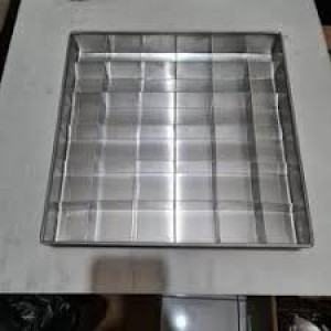 Loyang bersekat 30x30