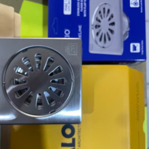 Saringan Air Lantai Brezio