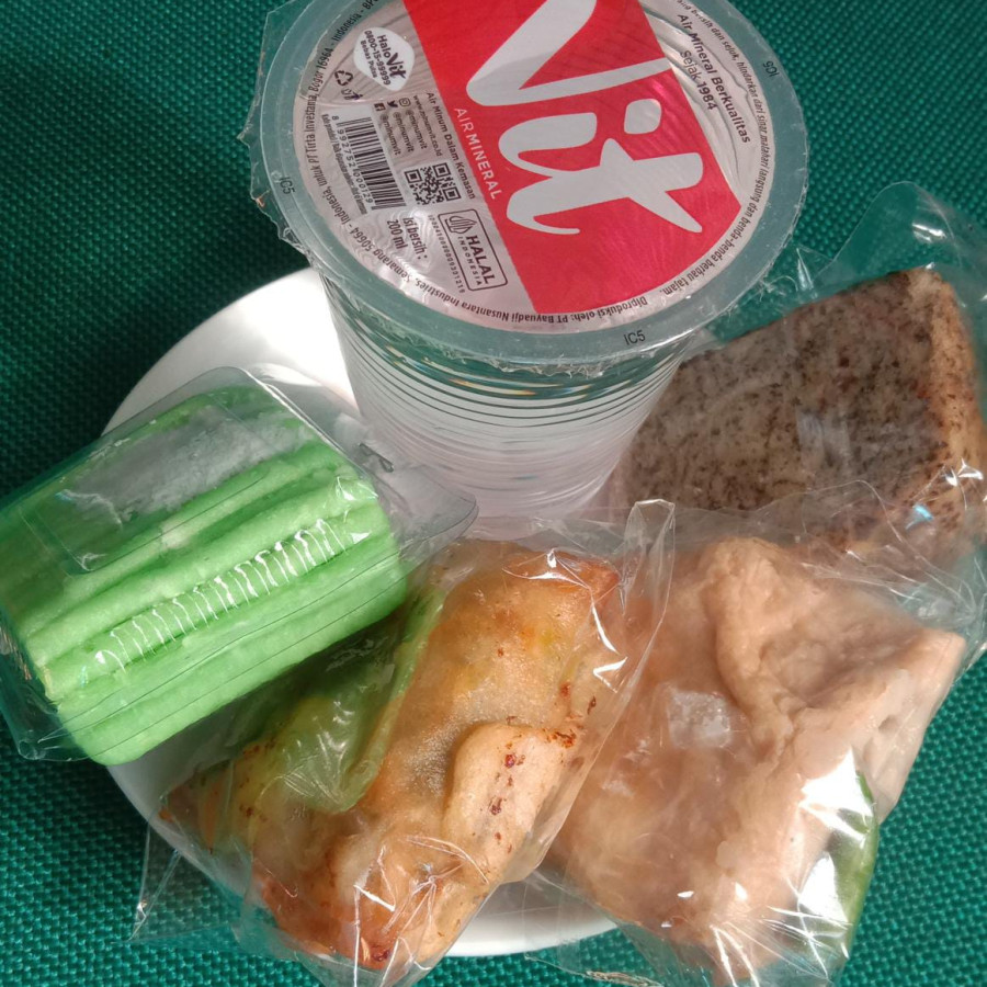PAKET SNACK Rp. 10.000 - samping