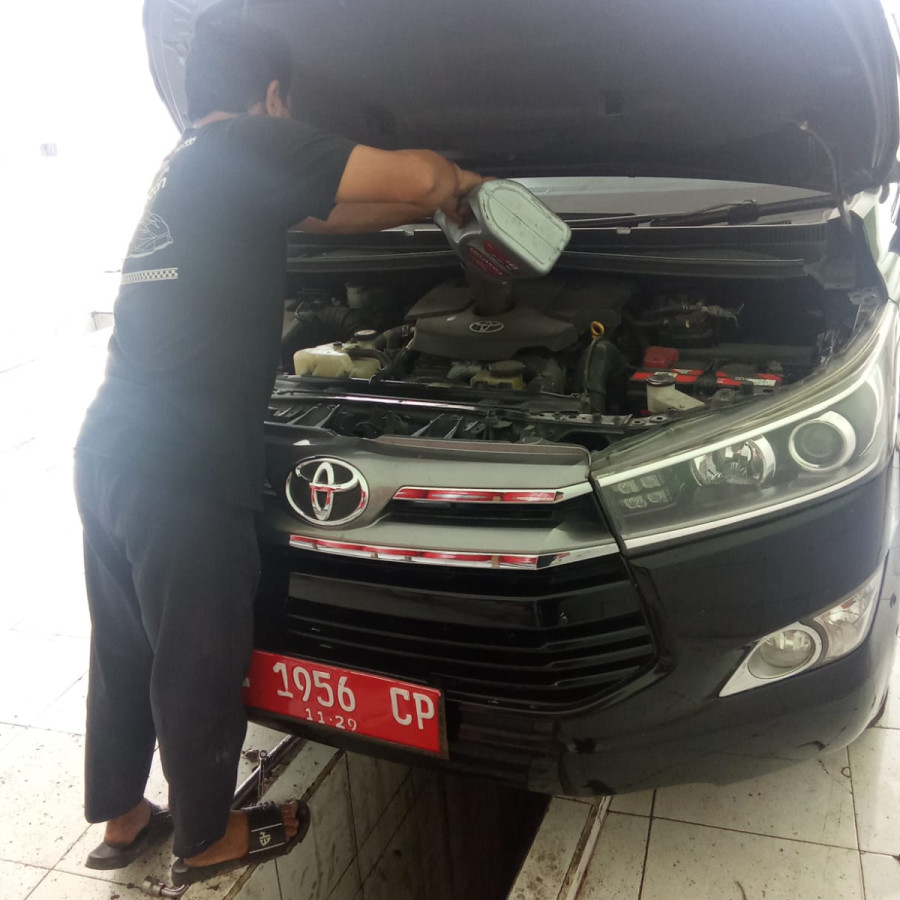 Pemeliharaan / Perawatan Kendaraan Bermotor Roda 4 Ringan (Matic) - samping
