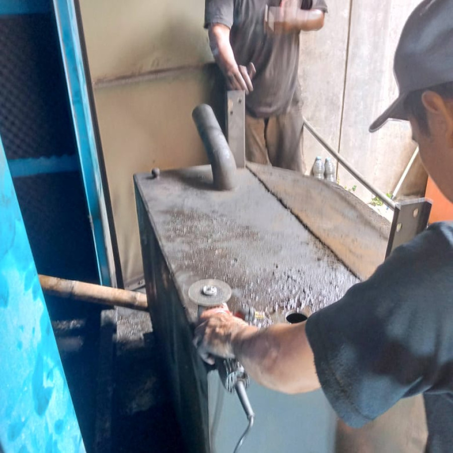 Perbaikan genset 500 kva, Kalibrasi Injector - samping