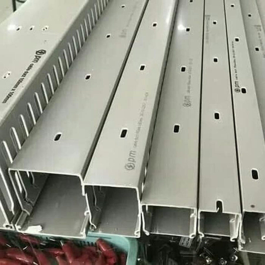 Kabel Duct Panel