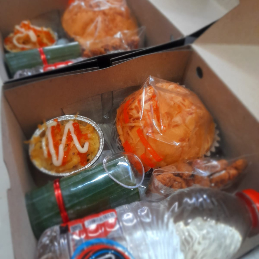 Paket snack box besar