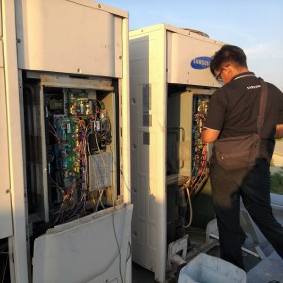 Jasa Pemeliharaan Outdoor AC Sentral ( VRV ) - utama