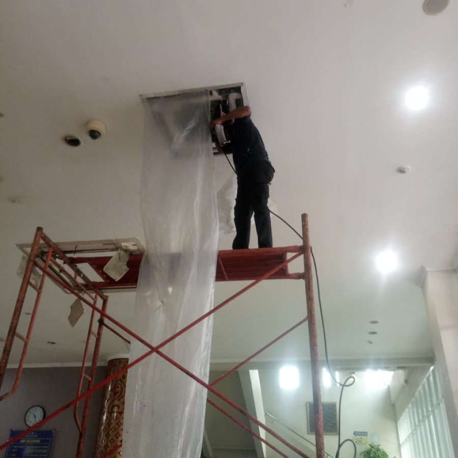Jasa Cuci AC Cassete Central Gedung 2-3PK