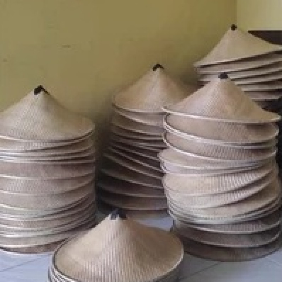 Topi Caping / Topi Bambu Petani Ukuran Besar Tebal Diameter 50cm - depan