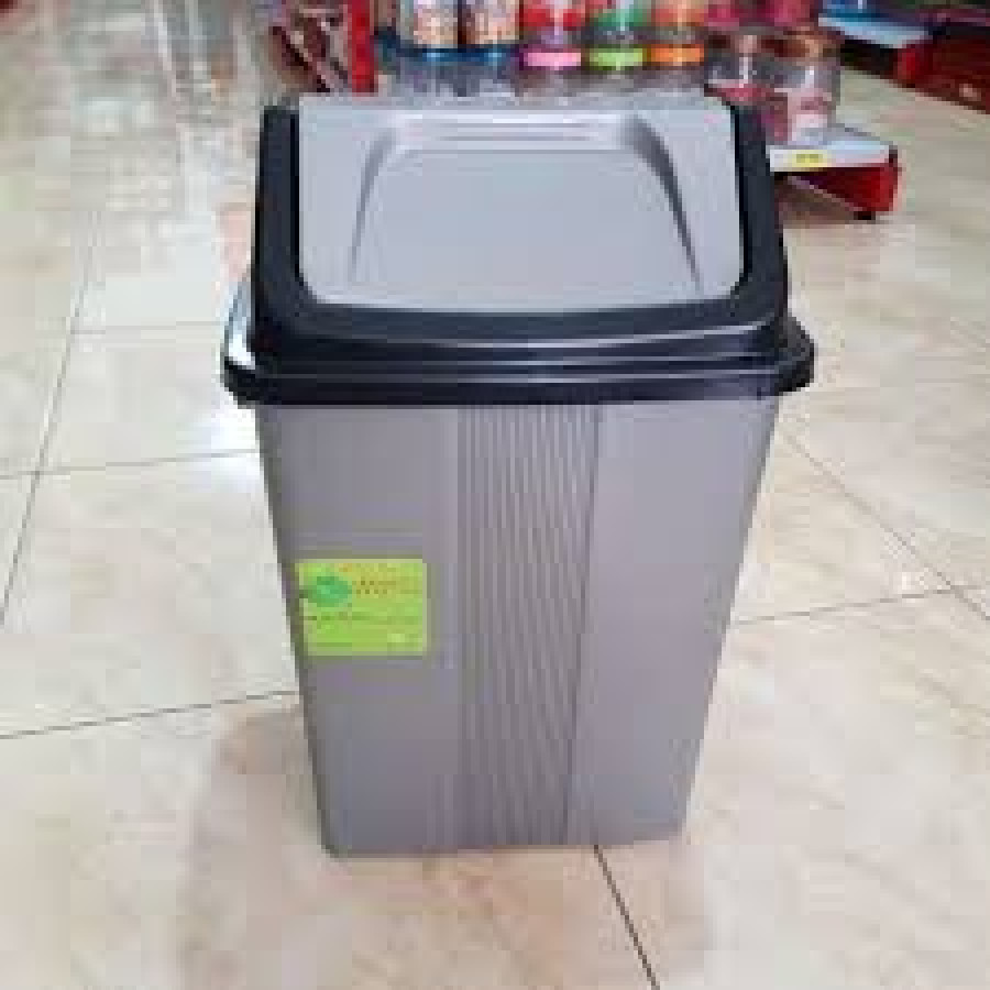 Tempat Sampah Bertutup