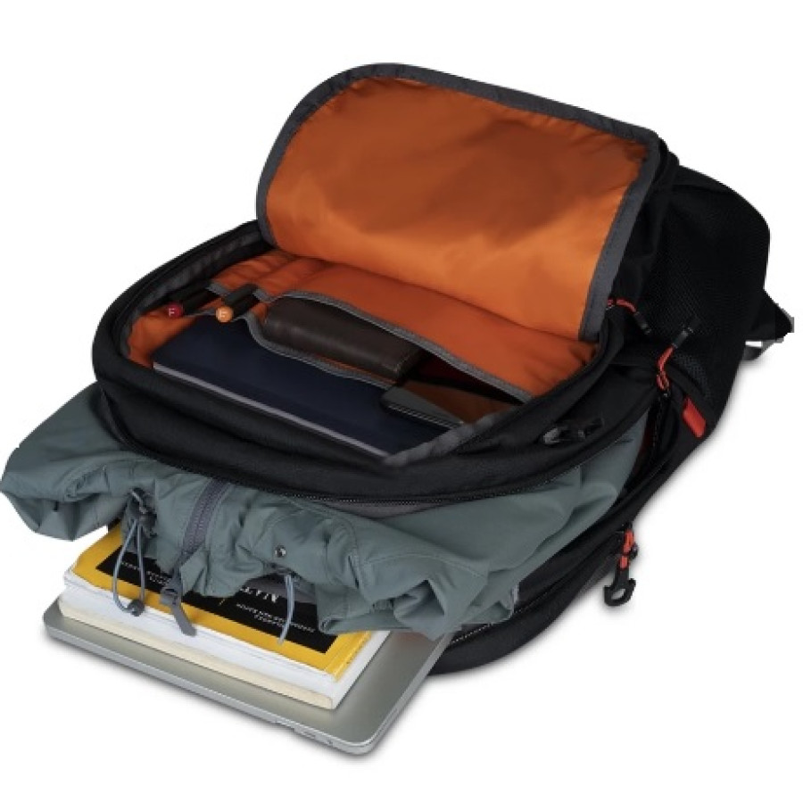 Tas Ransel Eiger kapasitas 20 l - samping