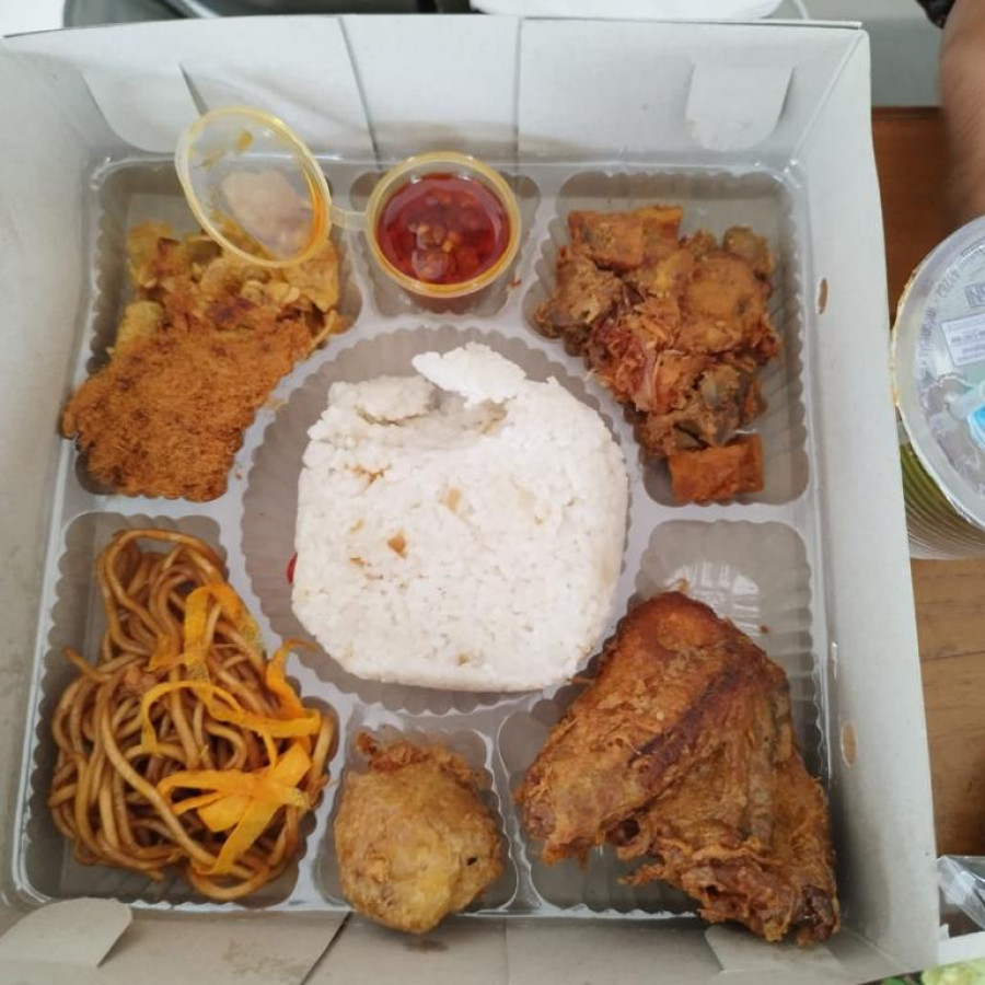 Nasi Kotak Campur