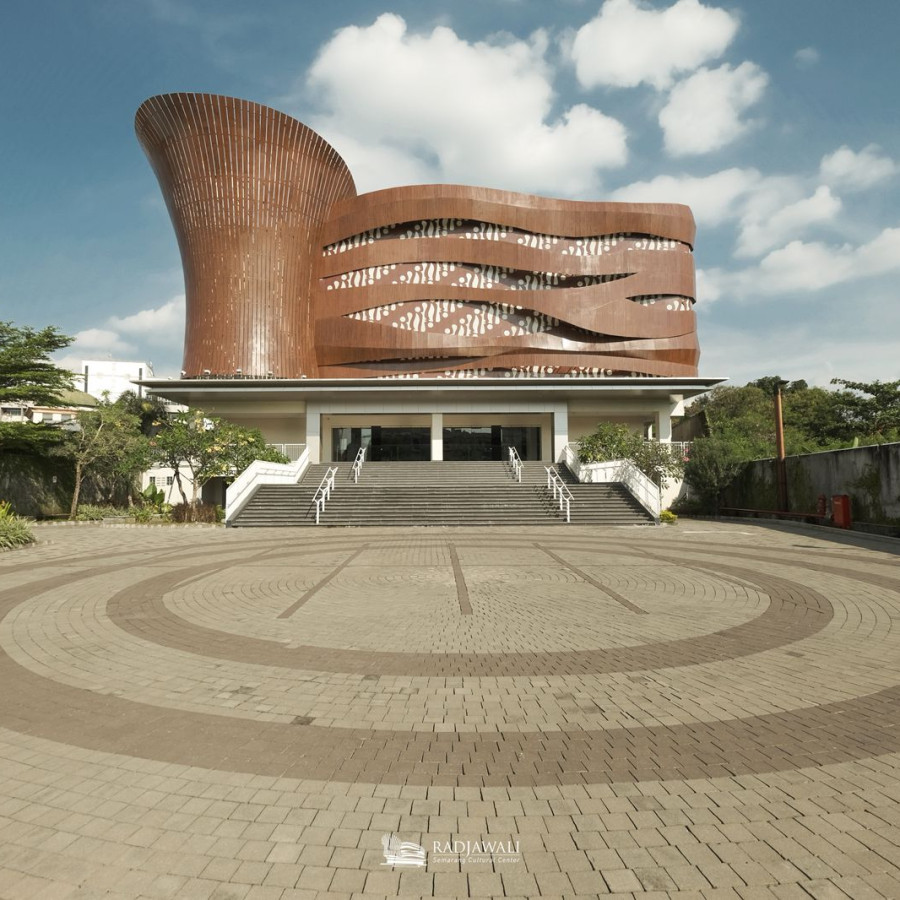 Radjawali Semarang Cultural Center - utama