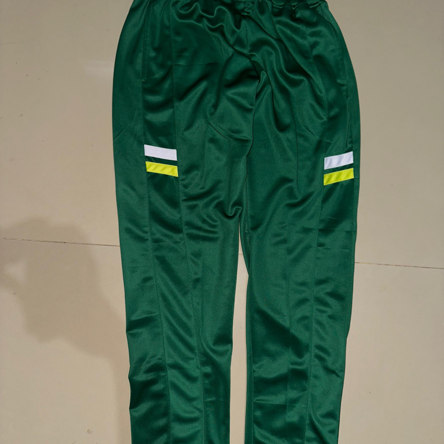 Celana Panjang Olahraga