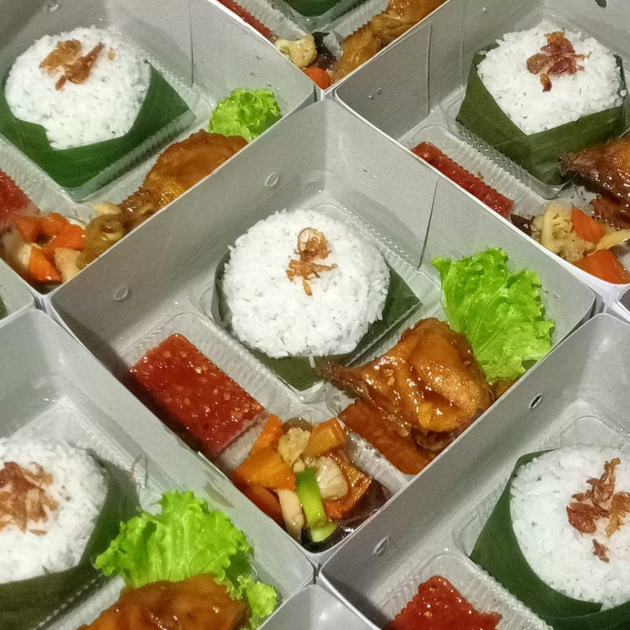 Nasi Box  Paket 1 38000