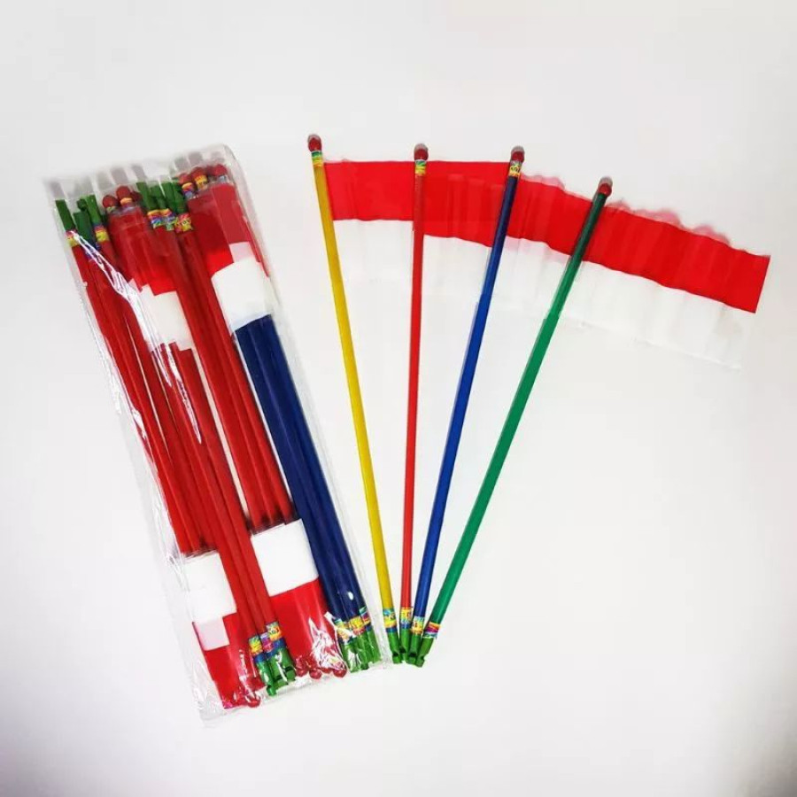 Bendera plastik dengan peluit