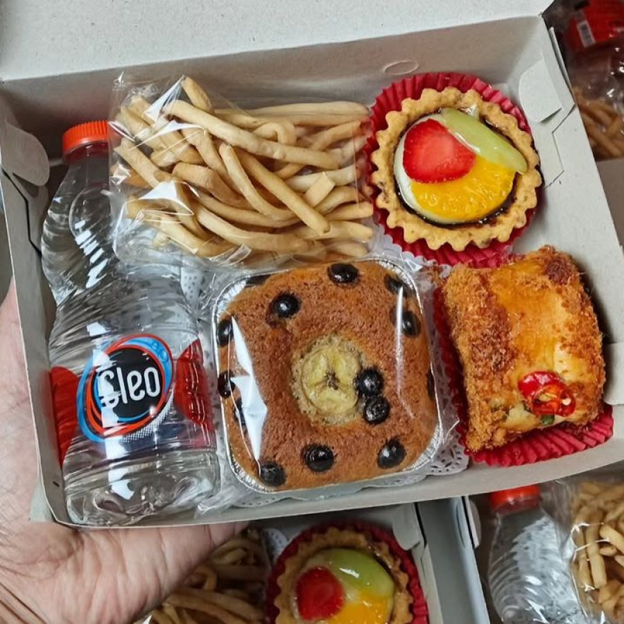 SNACK BOX KUE BASAH KOMPLIT - samping