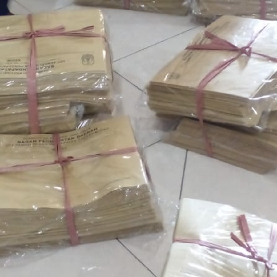 AMPLOP COKLAT UK 40 x 27 CM