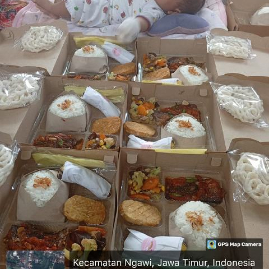 Nasi kotak spesial hemat