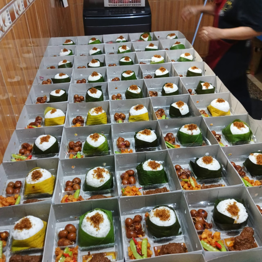 PAKET MAKAN SIANG