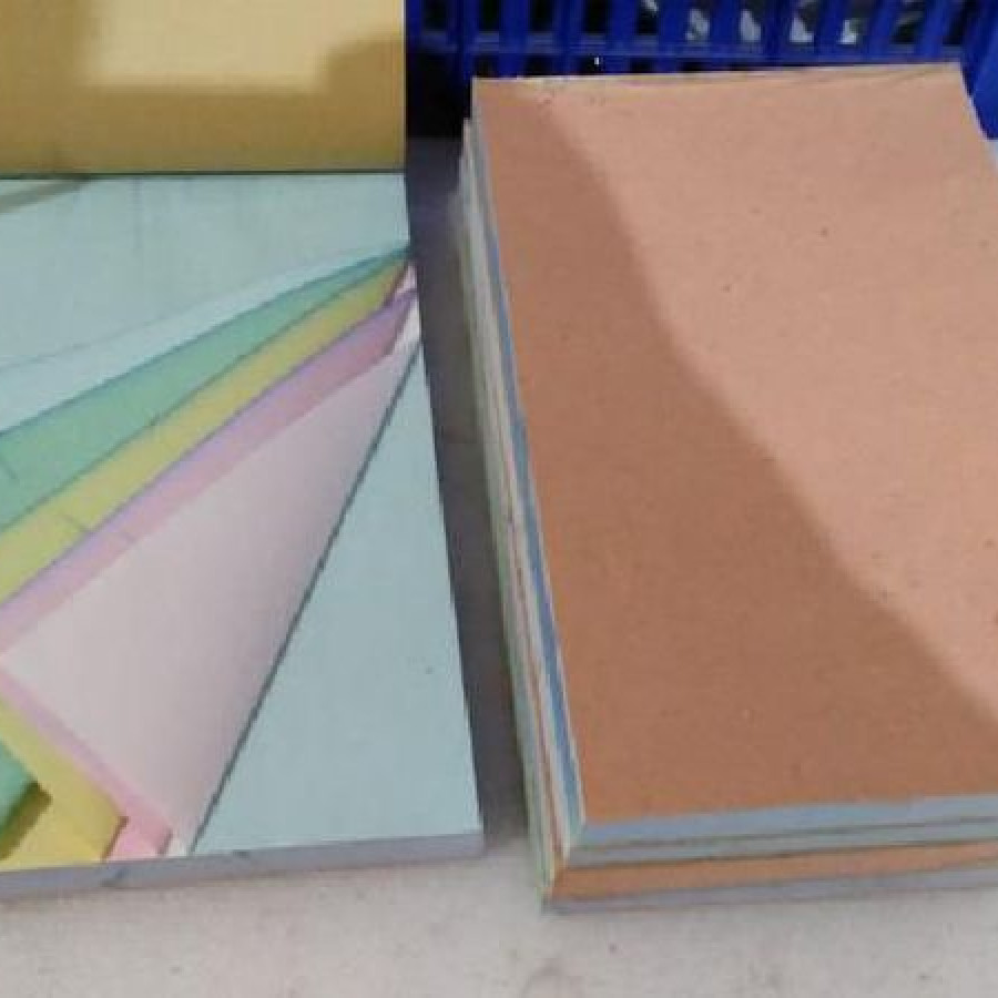 Kertas NCR 5 play (5 warna) 1 set